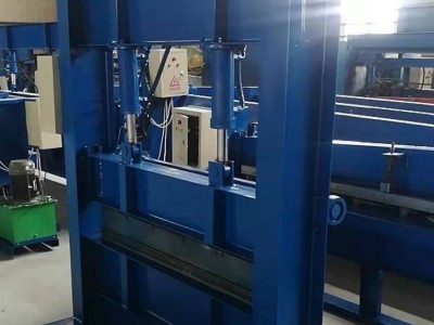 彩鋼瓦液壓折彎機剪板機壓瓦機